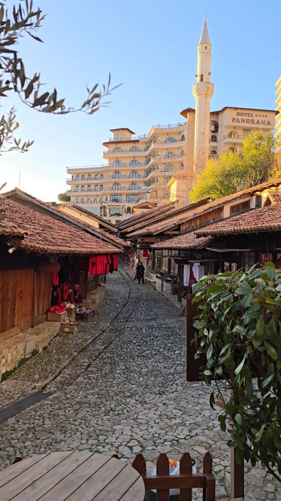 Enma Rooms Krujë 外观 照片